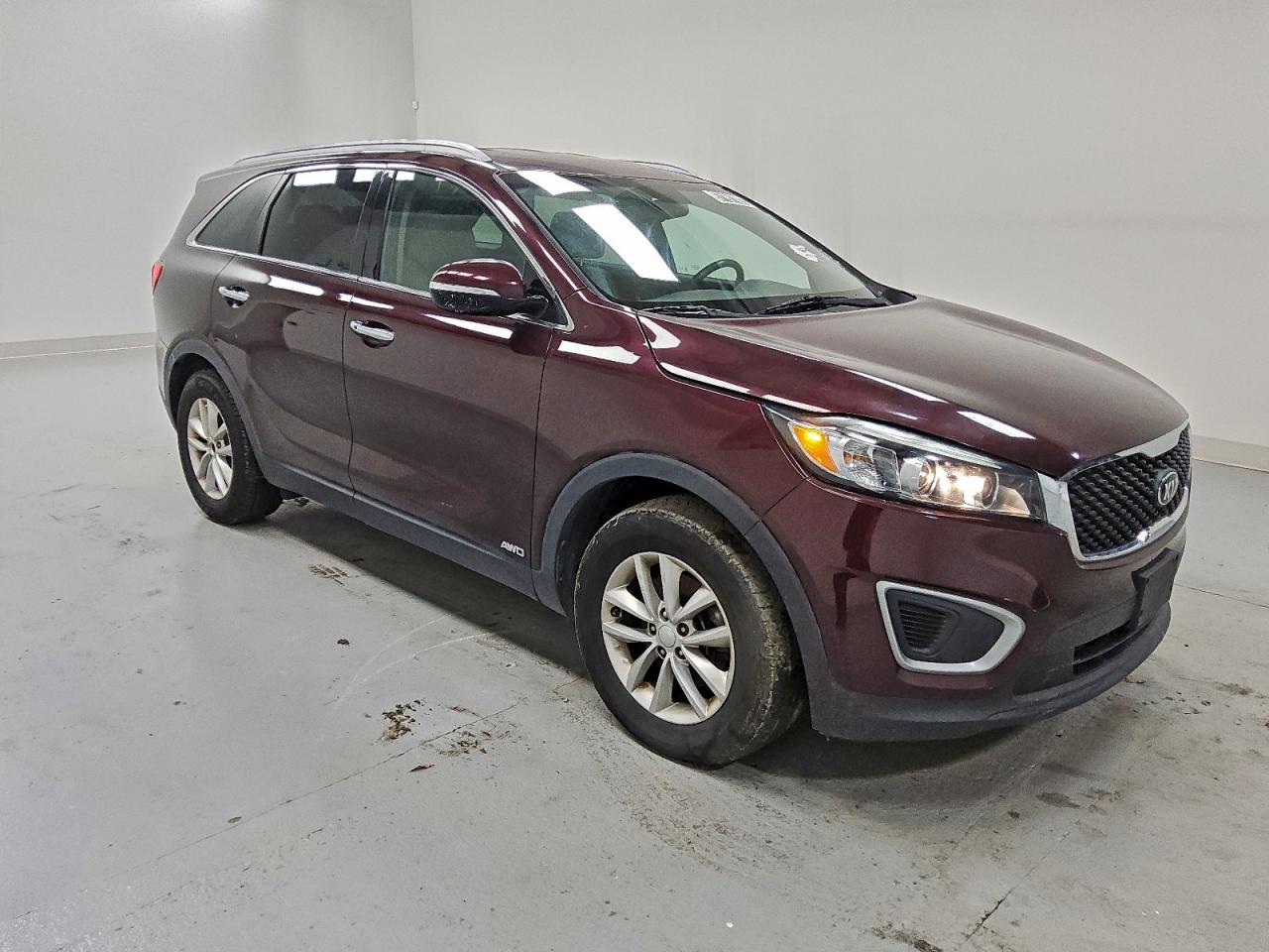 2017 KIA SORENTO LX photo 4