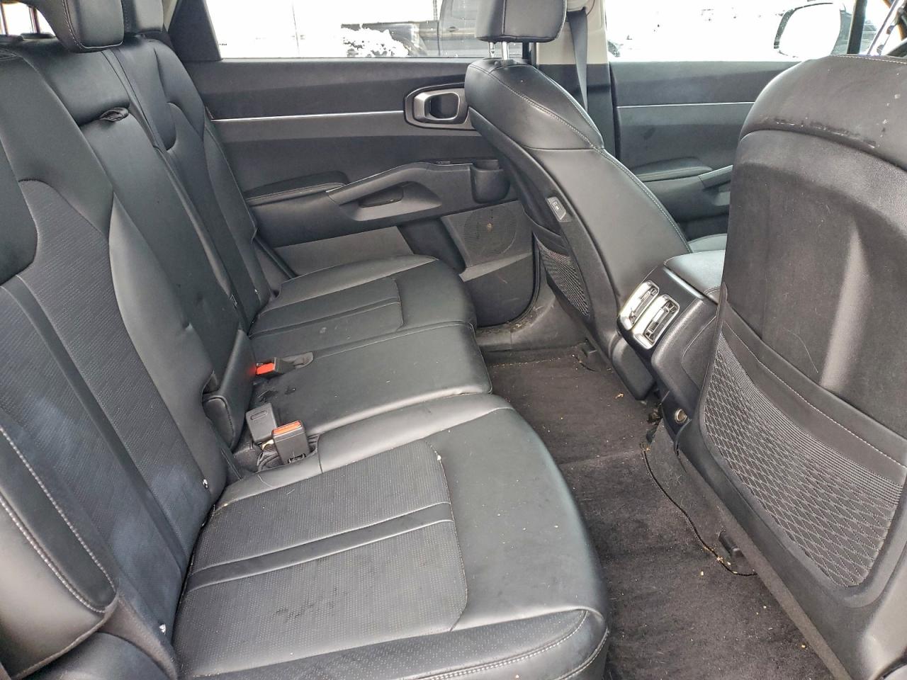 2024 KIA SORENTO S photo 11