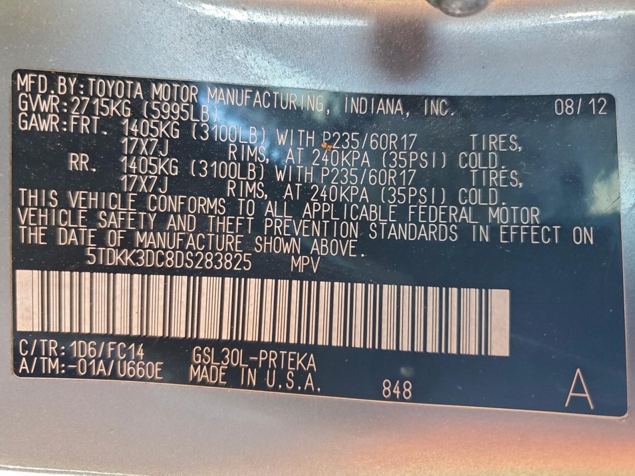 2013 TOYOTA SIENNA LE photo 13