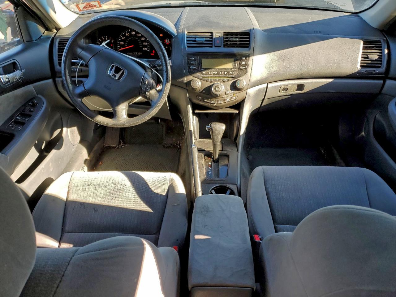 2005 HONDA ACCORD LX photo 8