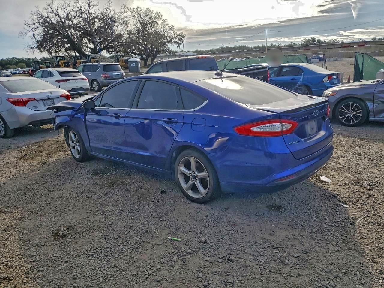 2014 FORD FUSION SE photo 2