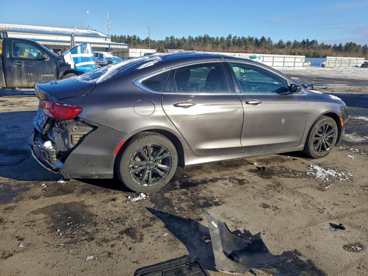 2015 CHRYSLER 200 LIMITED photo 3