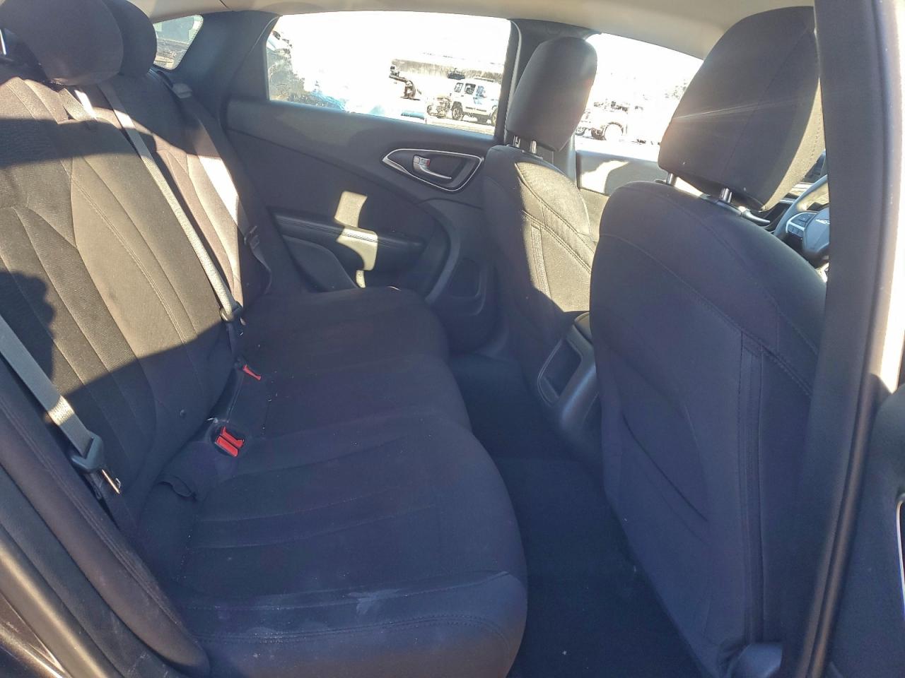 2015 CHRYSLER 200 LIMITED photo 10
