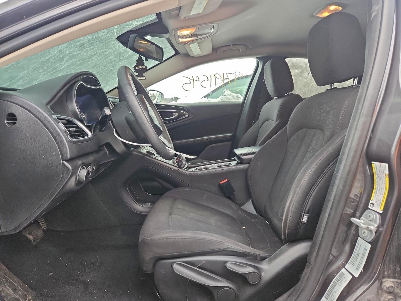 2015 CHRYSLER 200 LIMITED photo 7