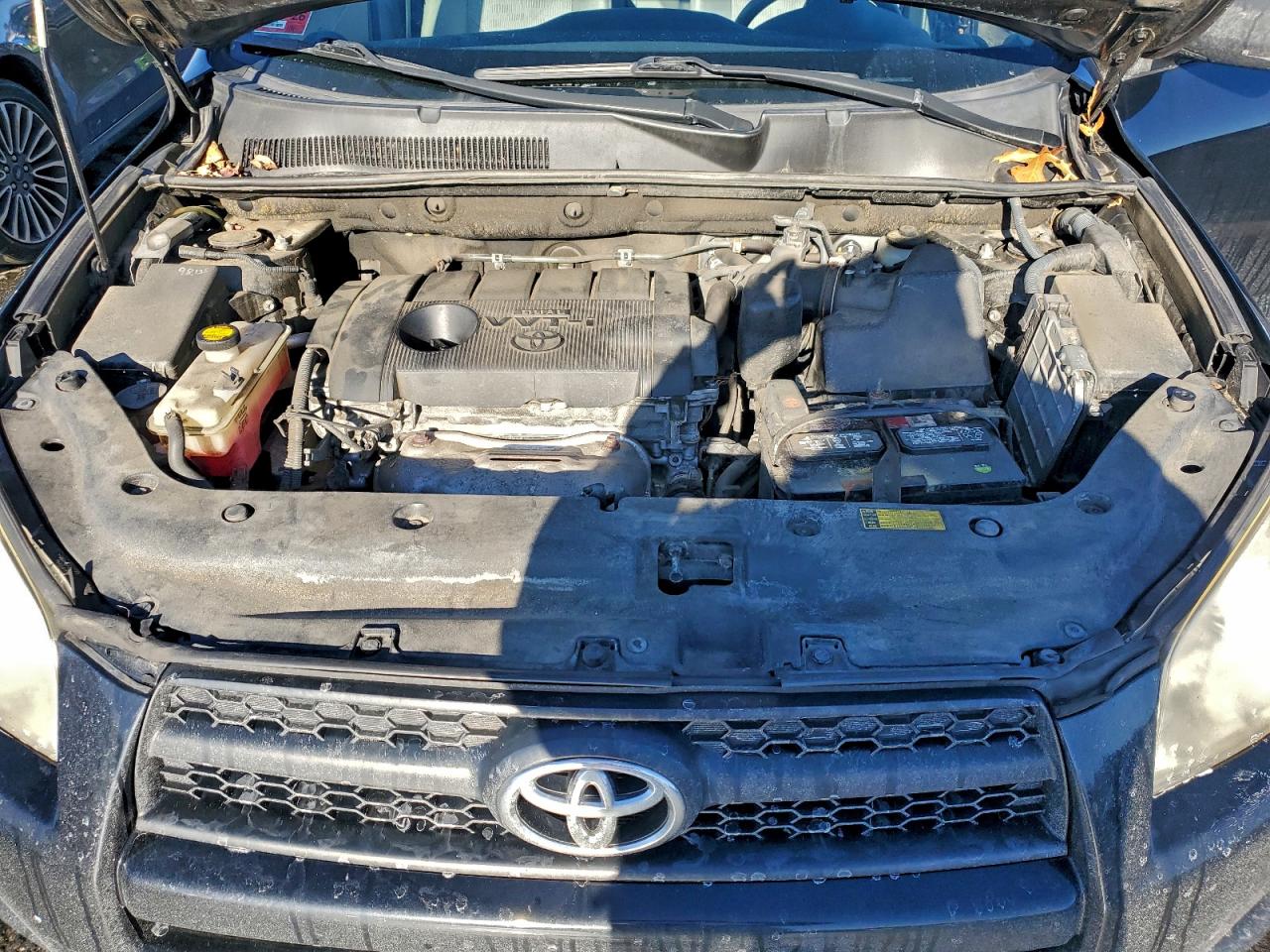 2012 TOYOTA RAV4 photo 12