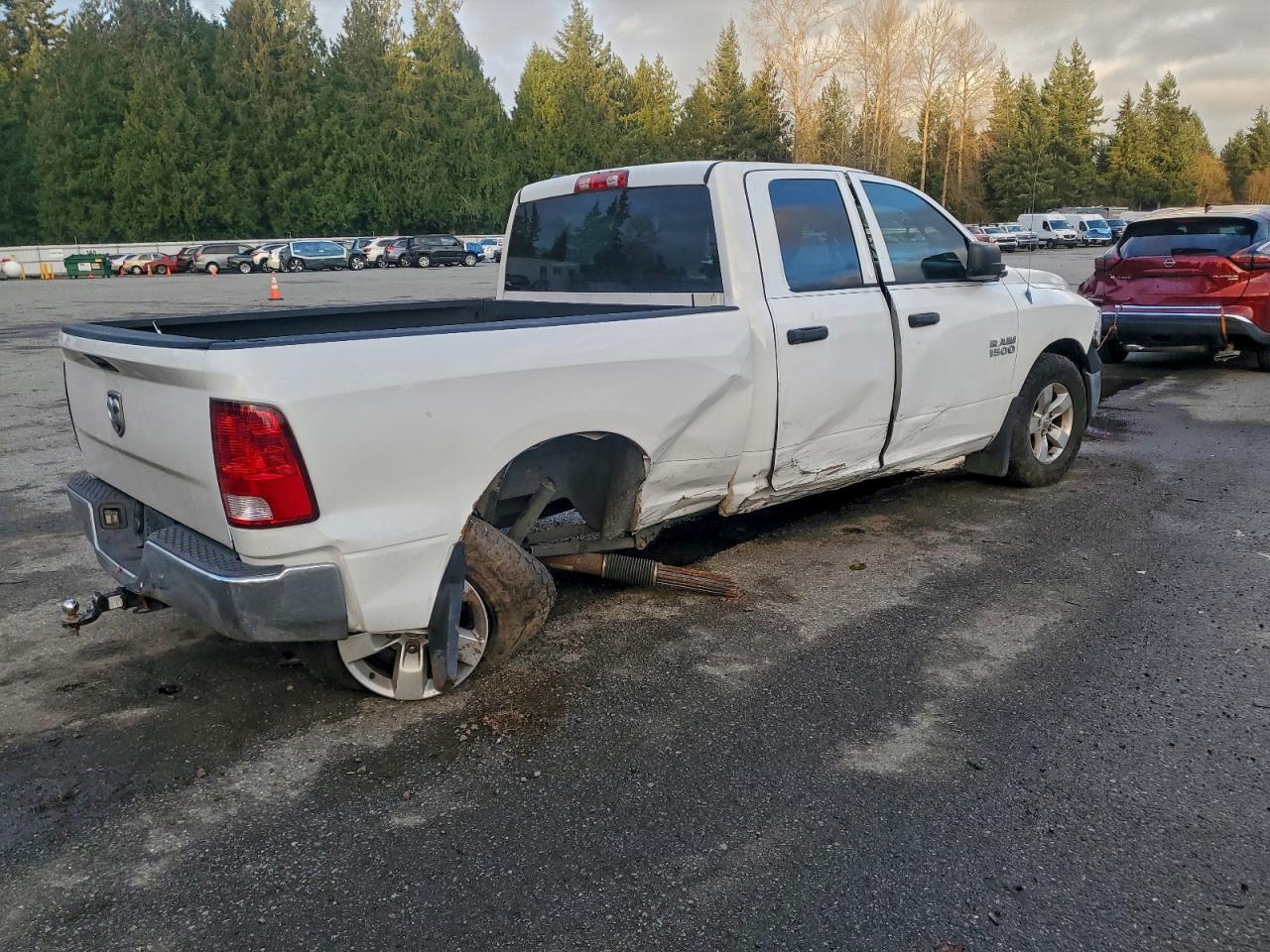 2013 RAM 1500 ST photo 3