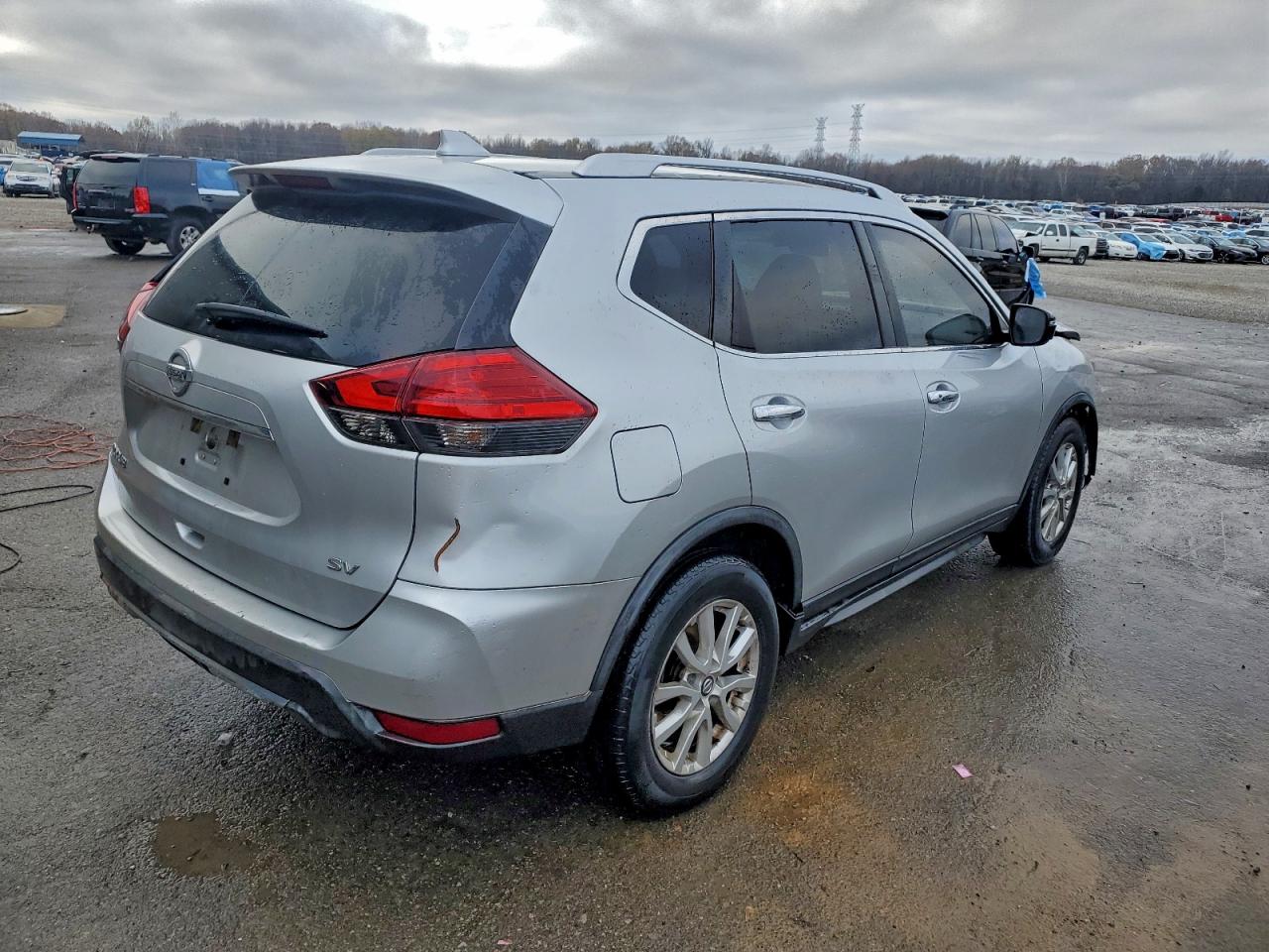 2017 NISSAN ROGUE S photo 3