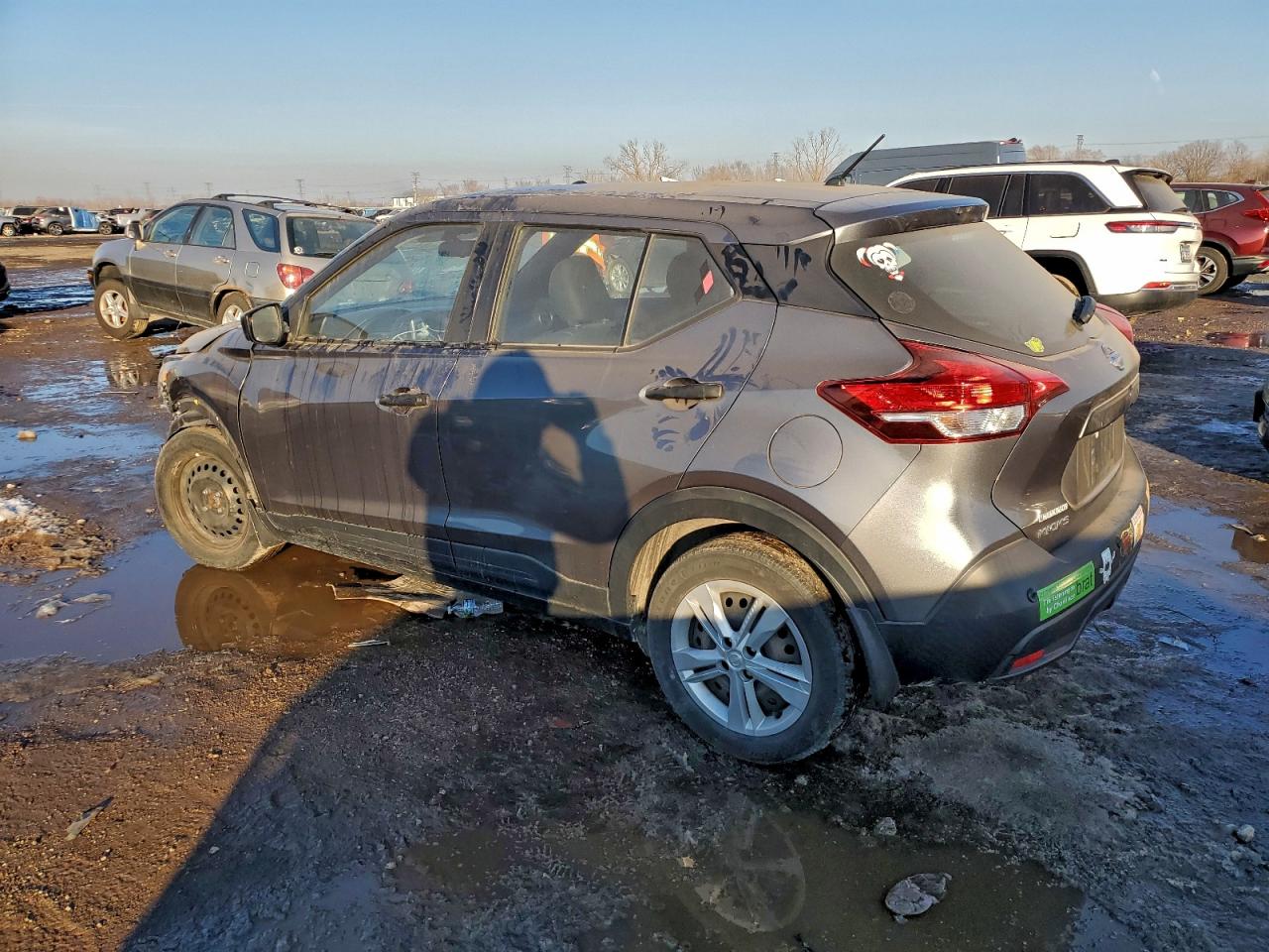 2020 NISSAN KICKS S photo 2