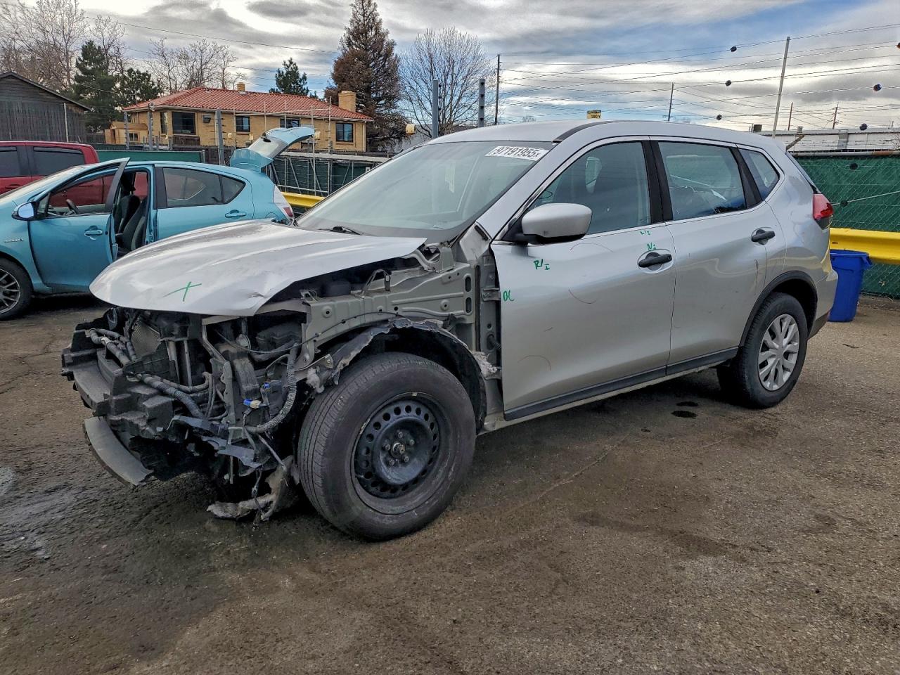 2017 NISSAN ROGUE