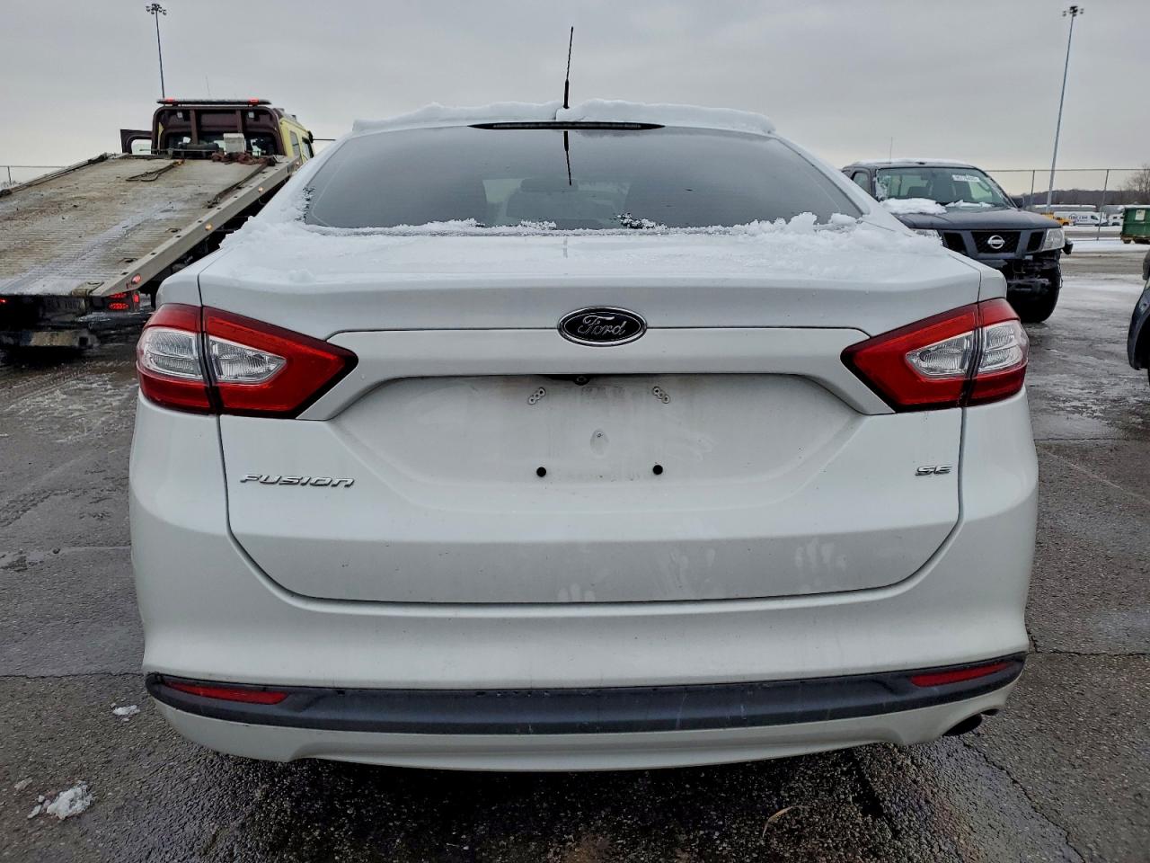 2016 FORD FUSION SE photo 16