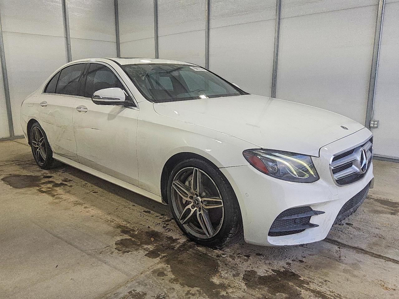 2018 MERCEDES-BENZ E 300 photo 4