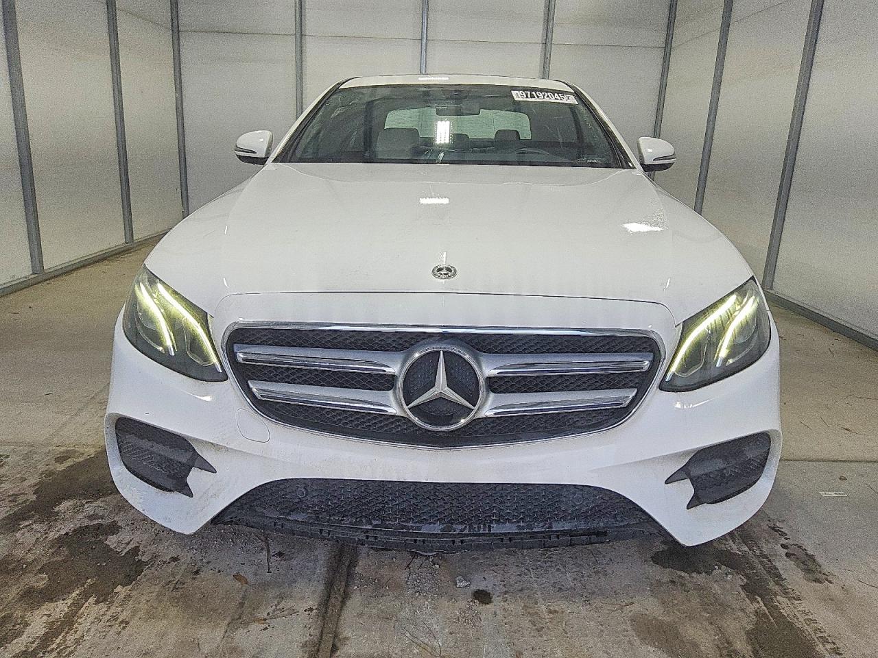 2018 MERCEDES-BENZ E 300 photo 5
