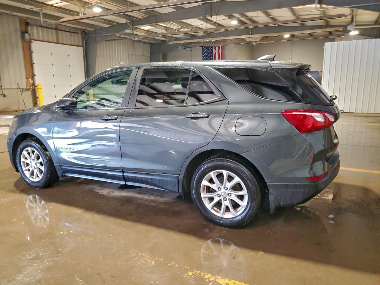 2020 CHEVROLET EQUINOX LS photo 3