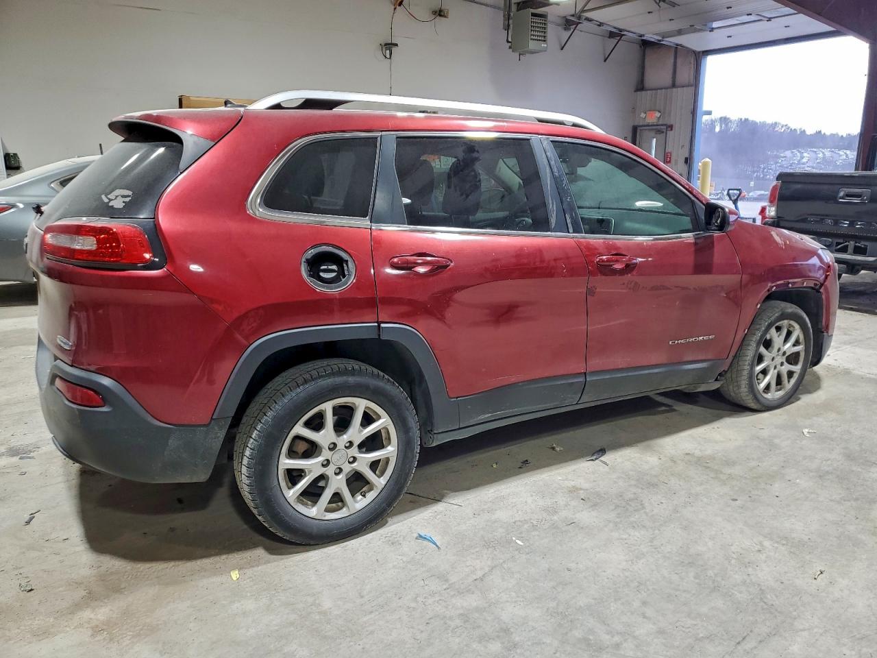 2015 JEEP CHEROKEE LATITUDE photo 5
