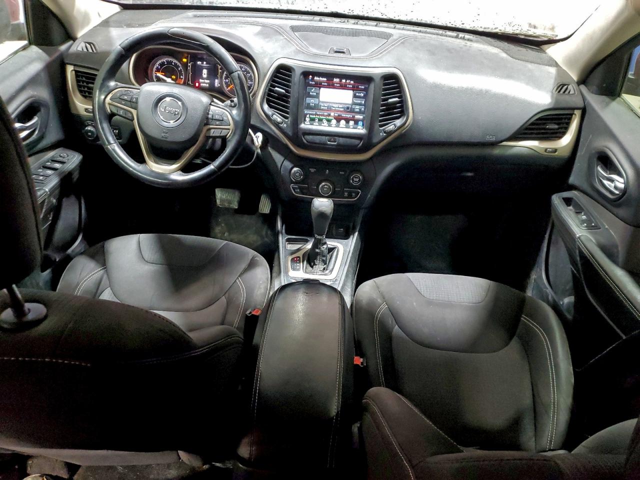 2015 JEEP CHEROKEE LATITUDE photo 15
