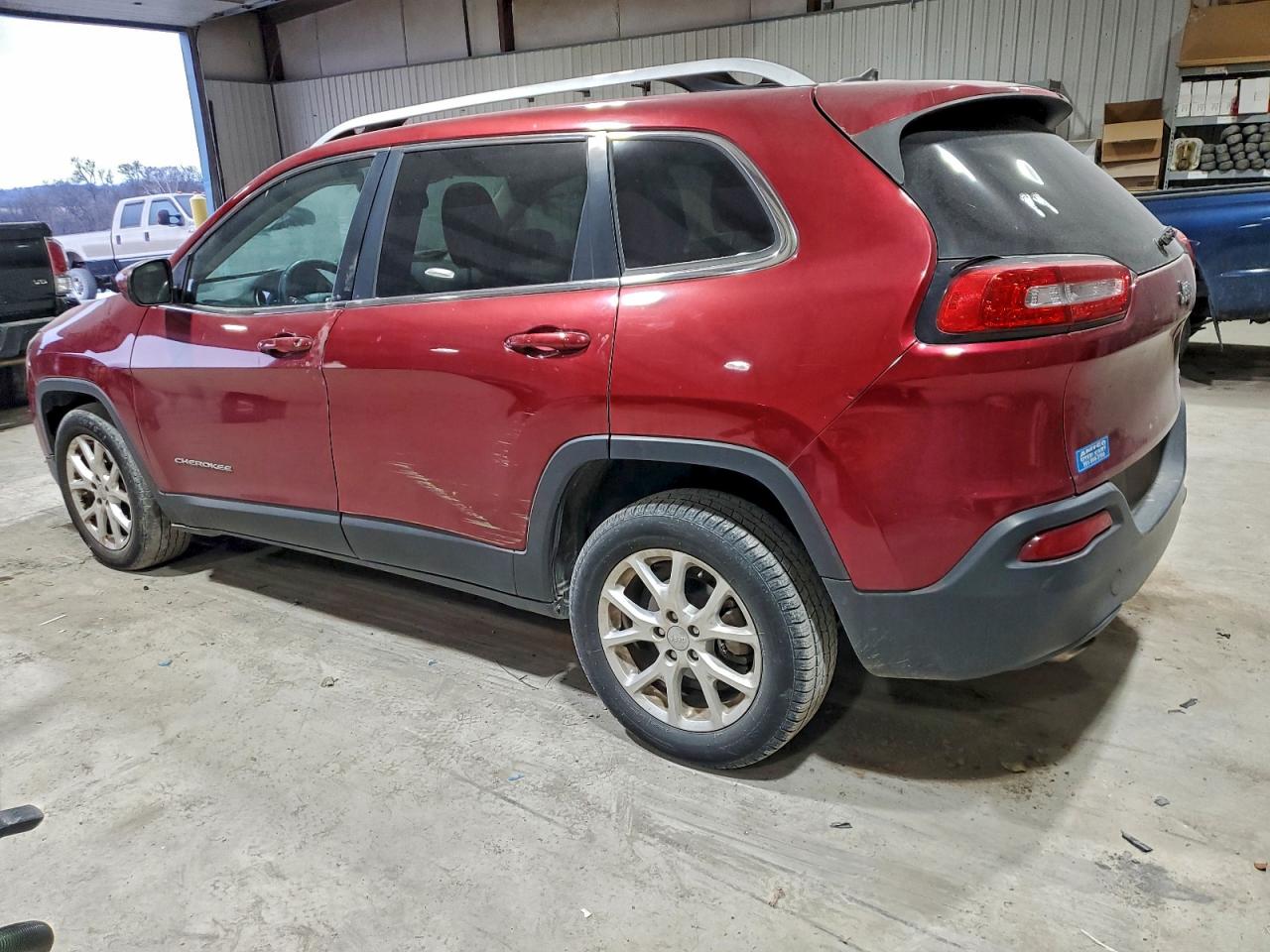 2015 JEEP CHEROKEE LATITUDE photo 3