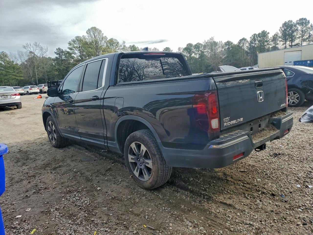 2019 HONDA RIDGELINE RTL photo 2