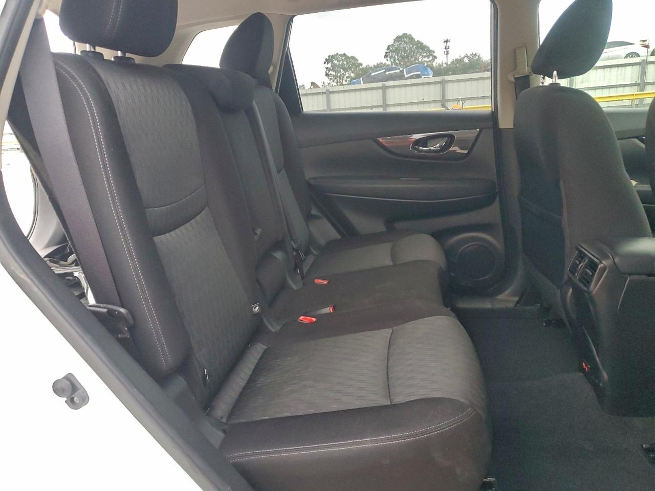 2020 NISSAN ROGUE S photo 11