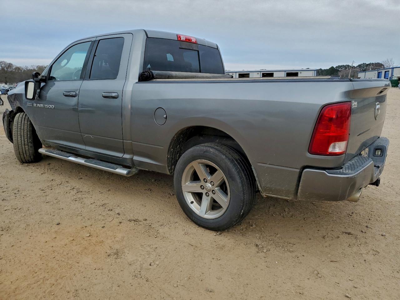 2011 DODGE RAM 1500 photo 2