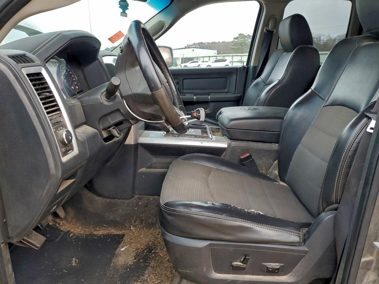 2011 DODGE RAM 1500 photo 7