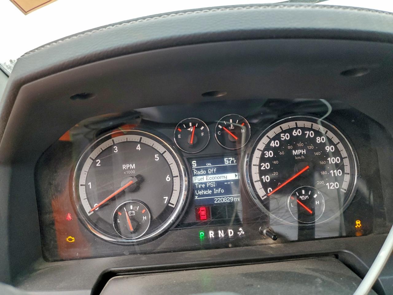 2011 DODGE RAM 1500 photo 9