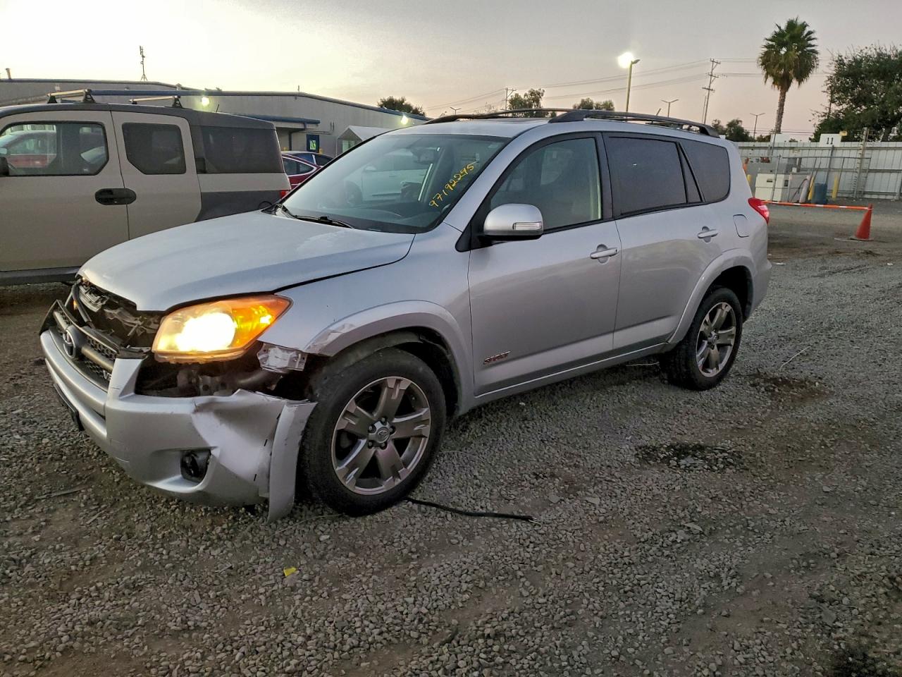 2011 TOYOTA RAV4