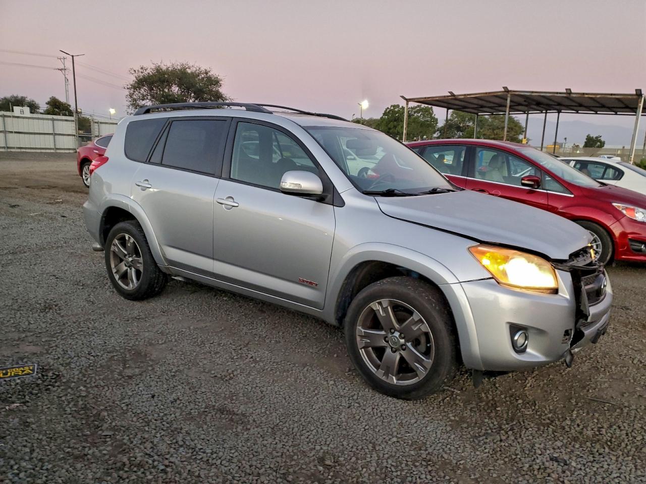 2011 TOYOTA RAV4 SPORT photo 4