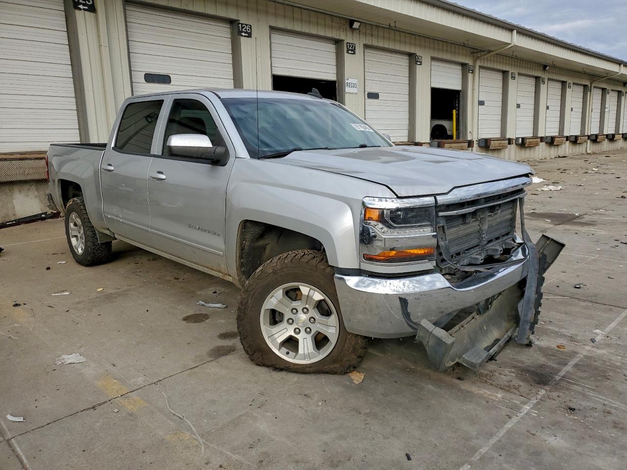 2018 CHEVROLET SILVERADO C1500 LT photo 4