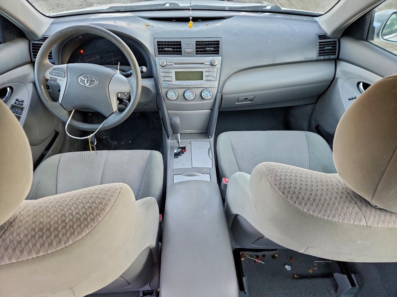 2011 TOYOTA CAMRY BASE photo 8