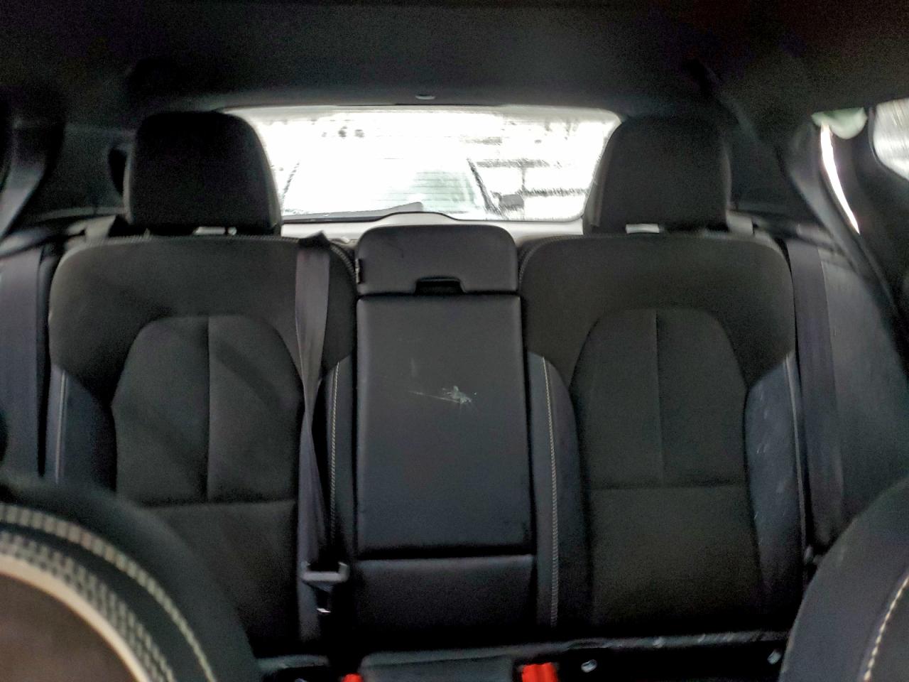 2022 VOLVO XC40 T5 R-DESIGN photo 10