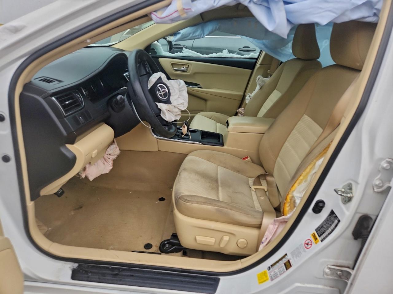 2016 TOYOTA CAMRY LE photo 7