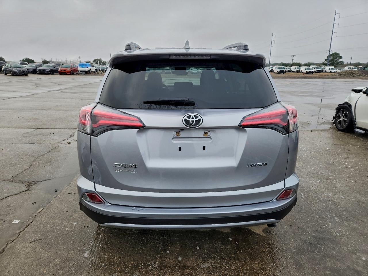 2018 TOYOTA RAV4 LIMITED photo 6