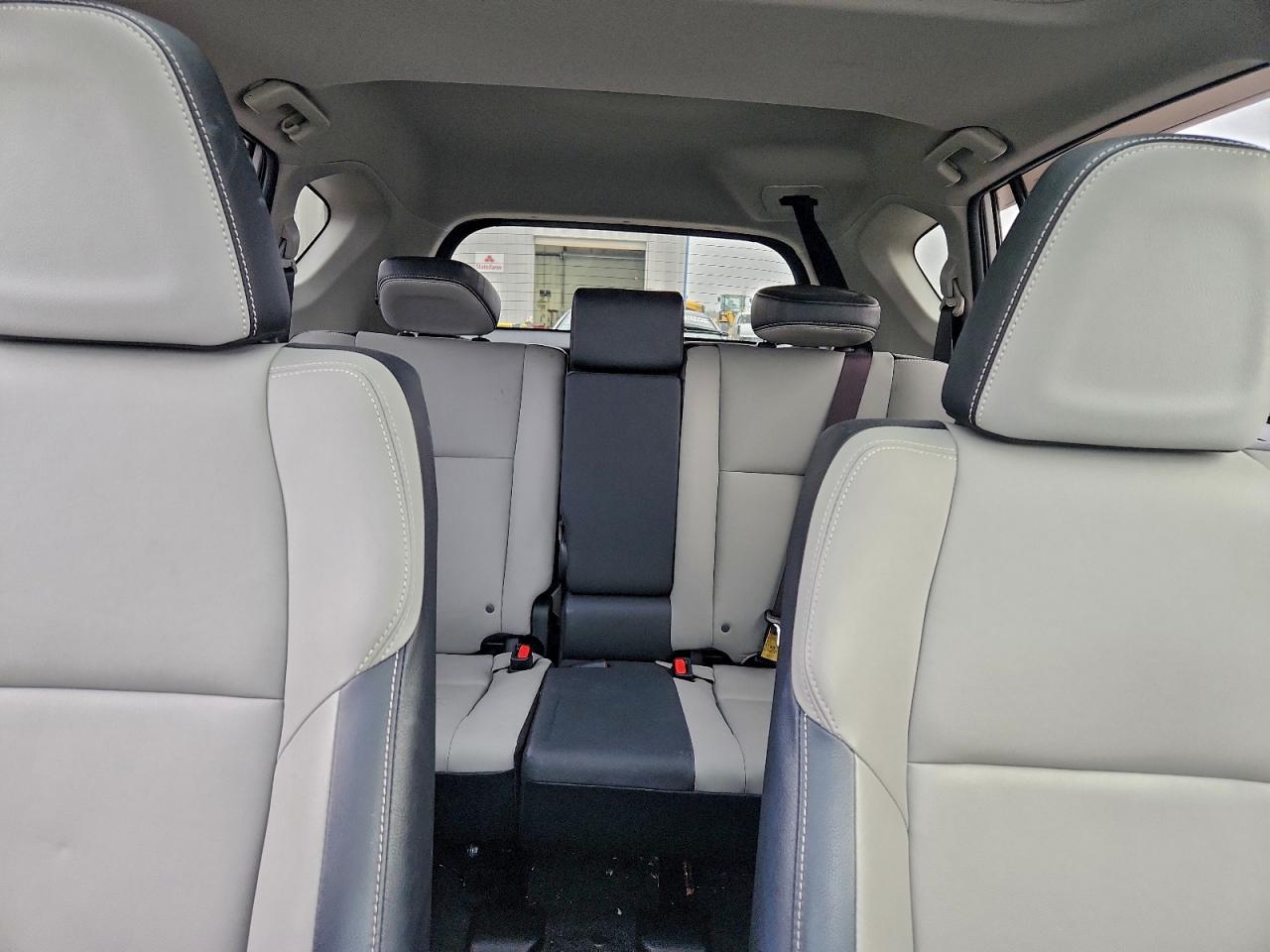 2018 TOYOTA RAV4 LIMITED photo 10