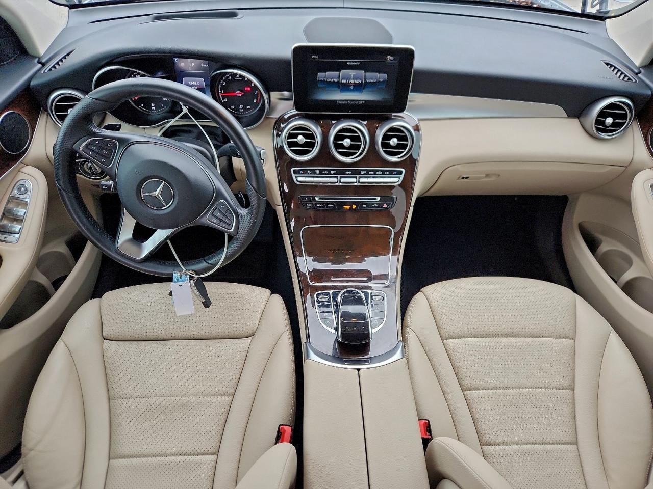 2016 MERCEDES-BENZ GLC 300 4MATIC photo 8