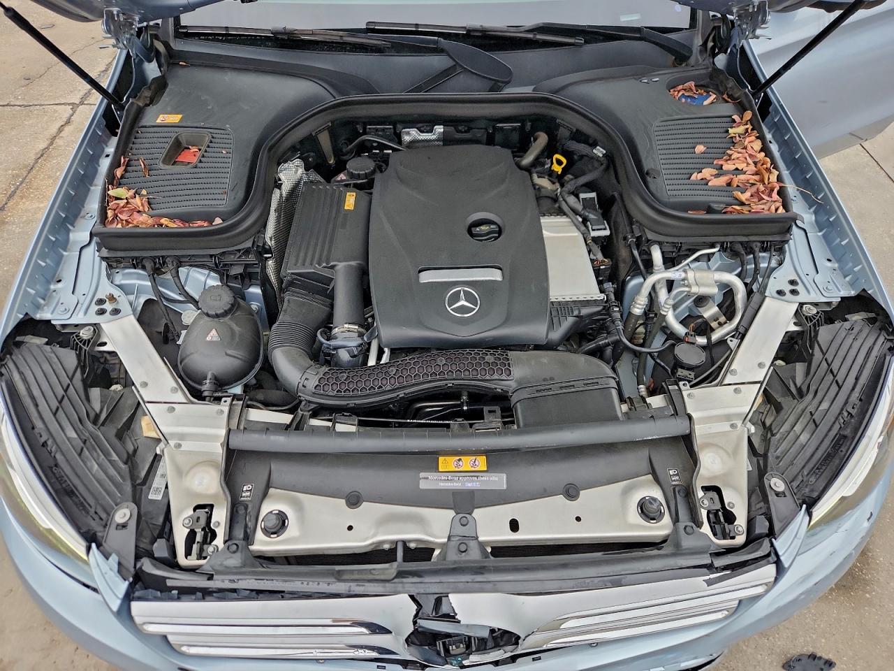 2016 MERCEDES-BENZ GLC 300 4MATIC photo 11