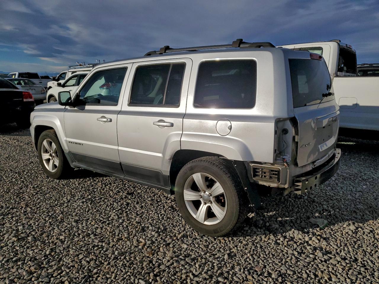 2012 JEEP PATRIOT LATITUDE photo 2