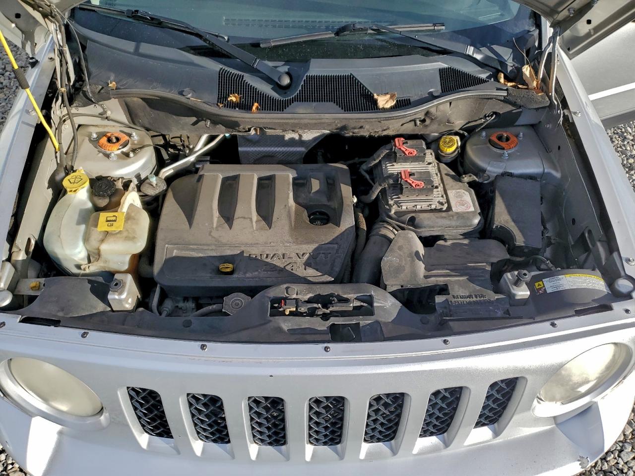 2012 JEEP PATRIOT LATITUDE photo 12