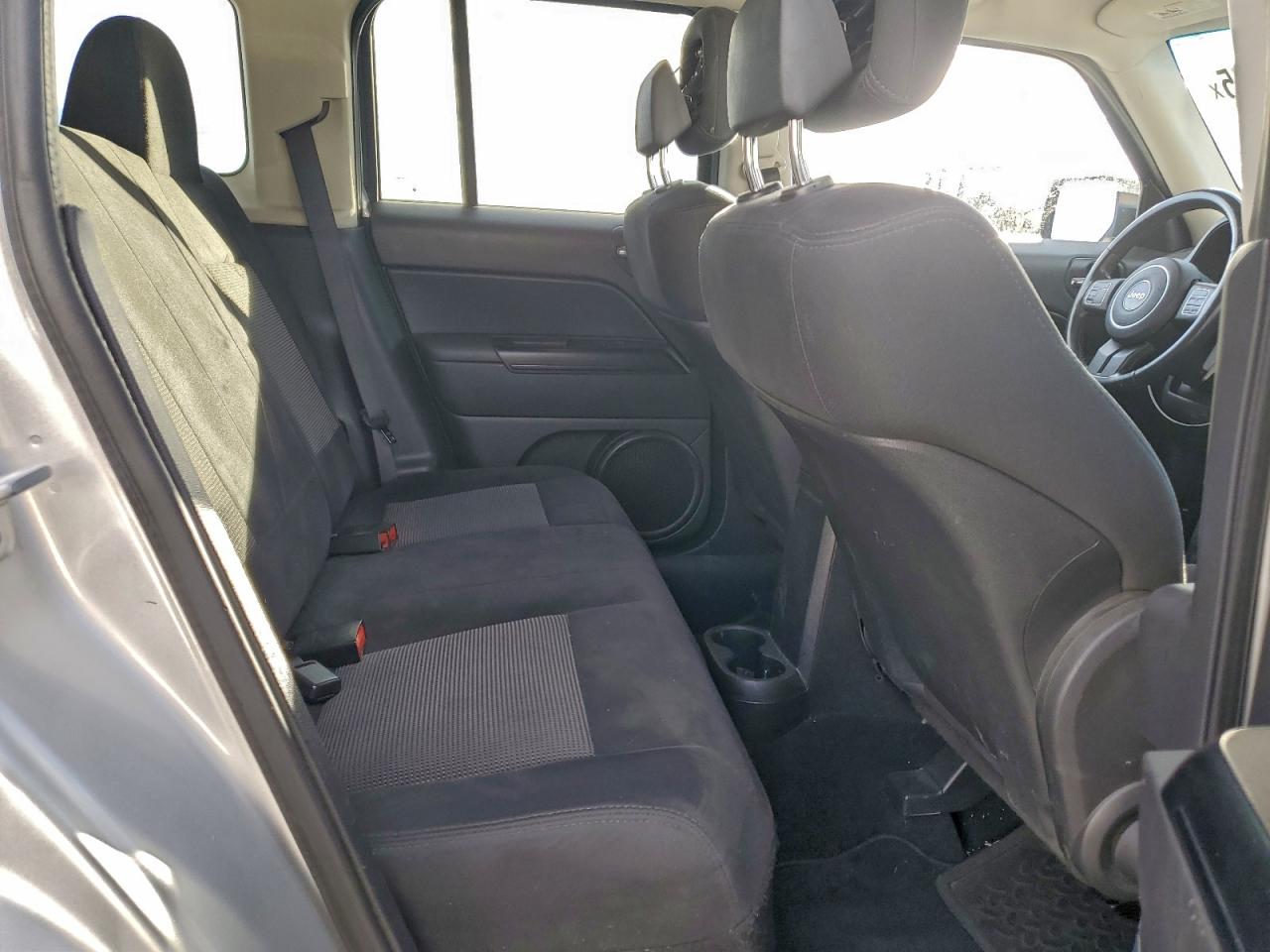 2012 JEEP PATRIOT LATITUDE photo 11