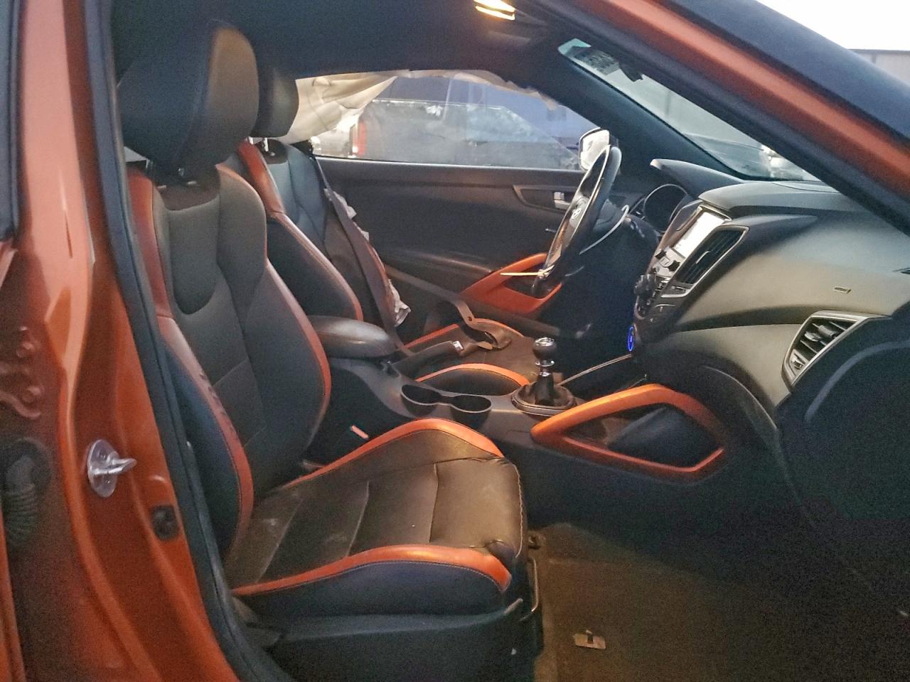 2017 HYUNDAI VELOSTER TURBO photo 7