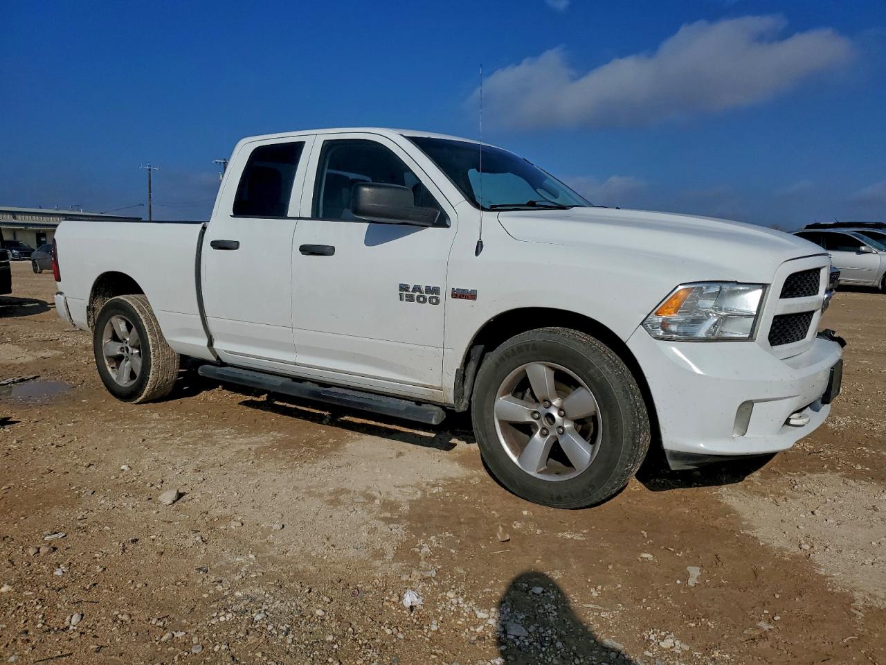 2014 RAM 1500 ST photo 4