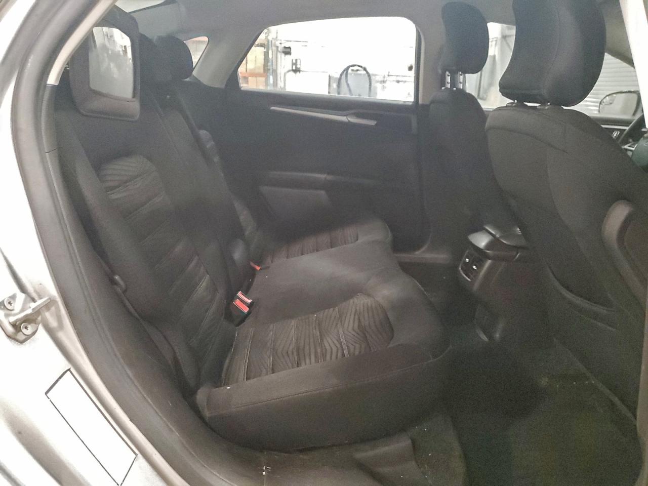 2016 FORD FUSION SE photo 10