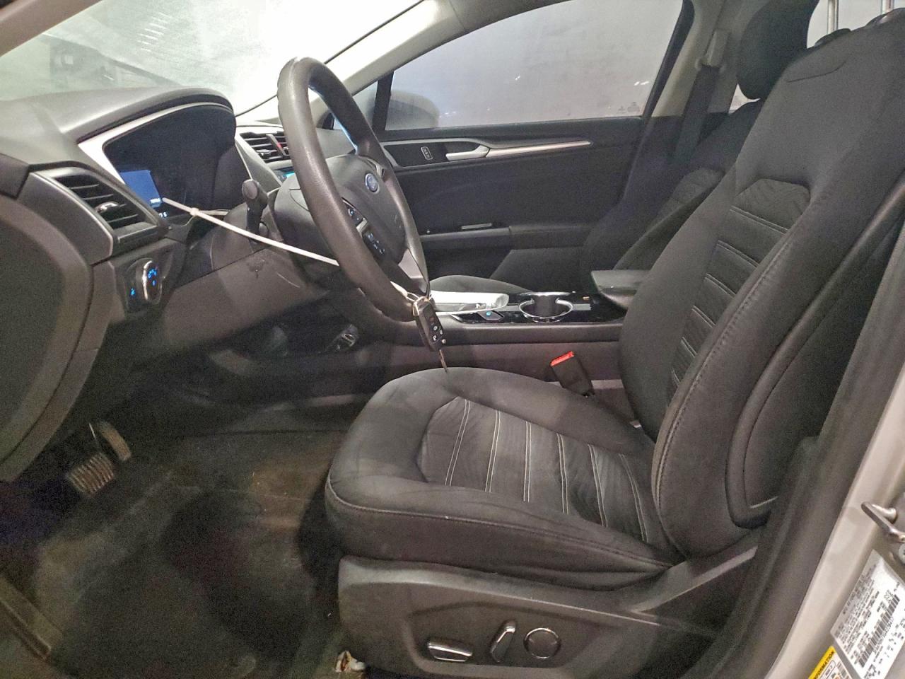 2016 FORD FUSION SE photo 7