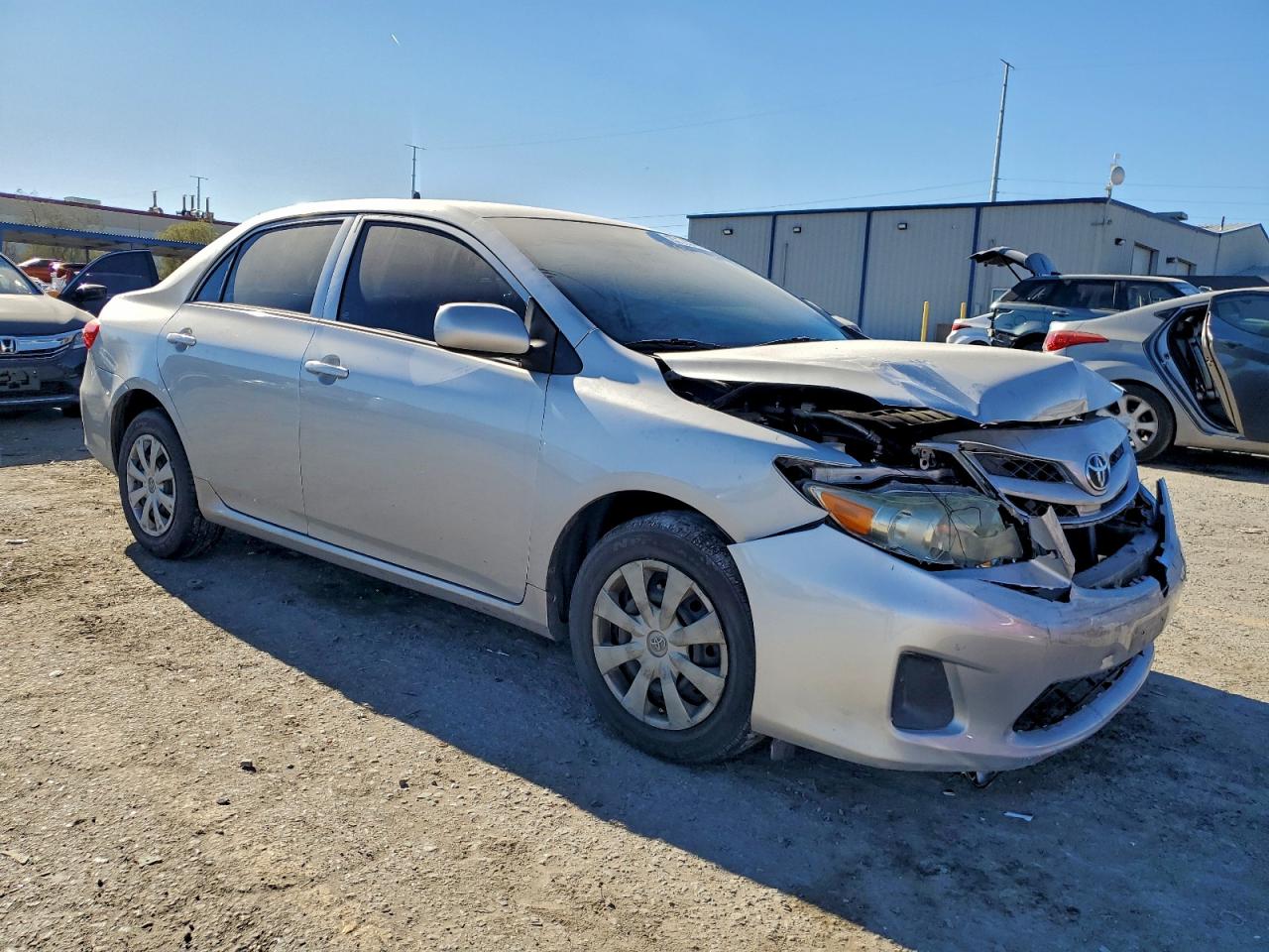 2013 TOYOTA COROLLA BASE photo 4