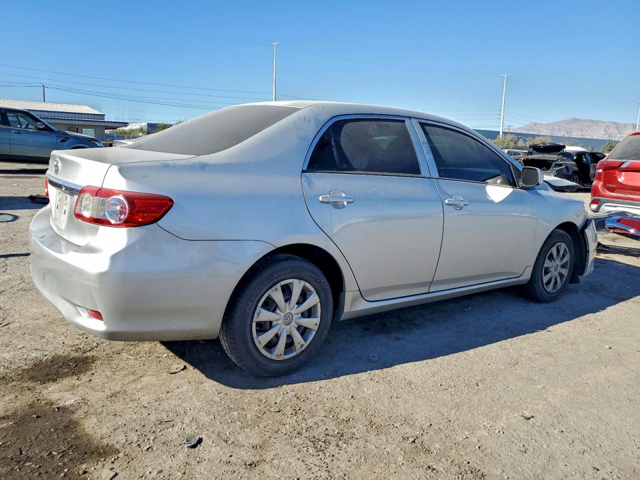 2013 TOYOTA COROLLA BASE photo 3