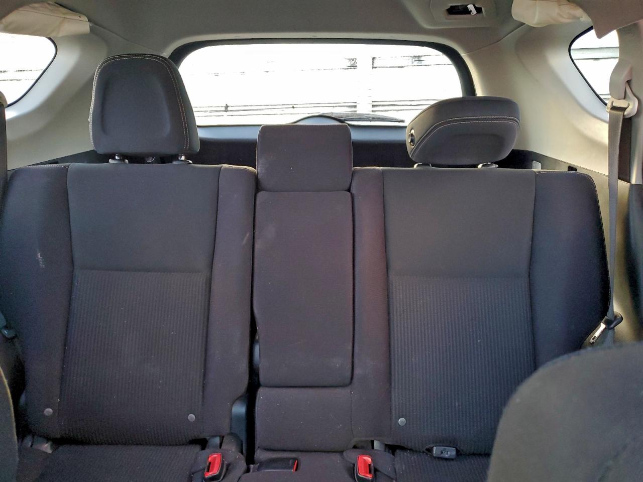 2013 TOYOTA RAV4 XLE photo 10