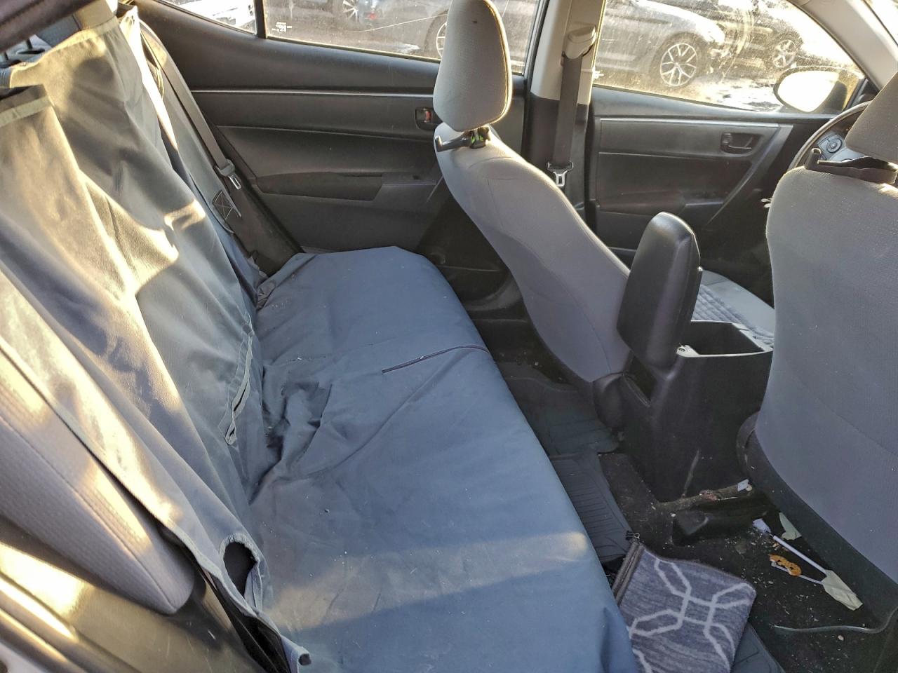 2016 TOYOTA COROLLA L photo 10
