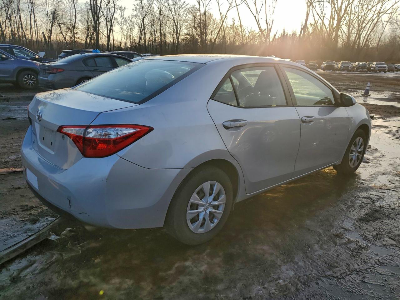 2016 TOYOTA COROLLA L photo 3