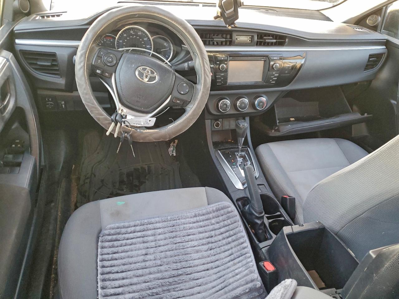 2016 TOYOTA COROLLA L photo 8