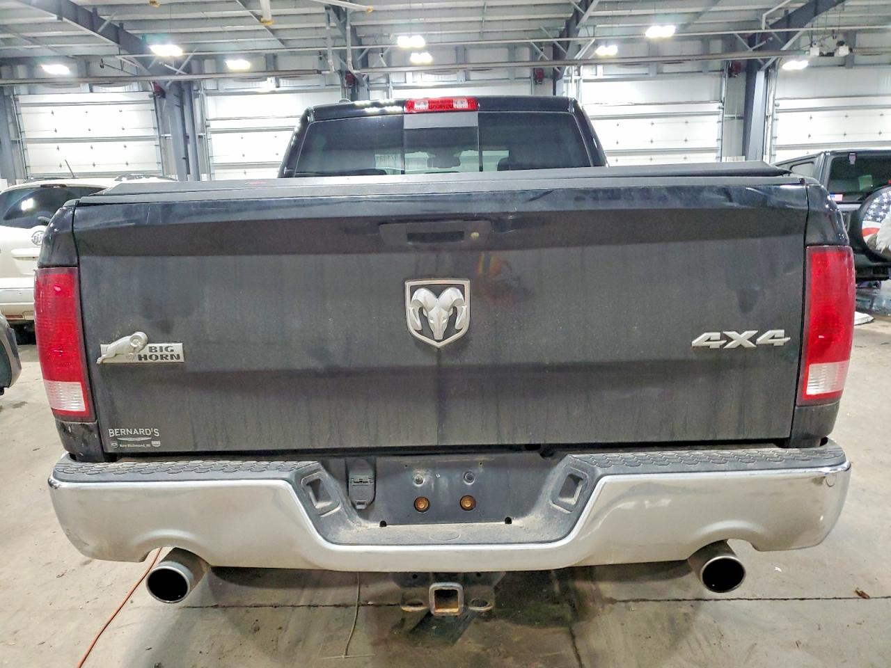 2014 RAM 1500 SLT photo 6