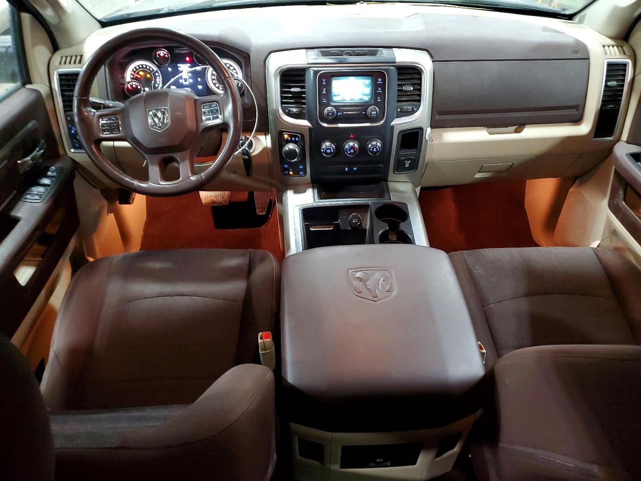 2014 RAM 1500 SLT photo 8